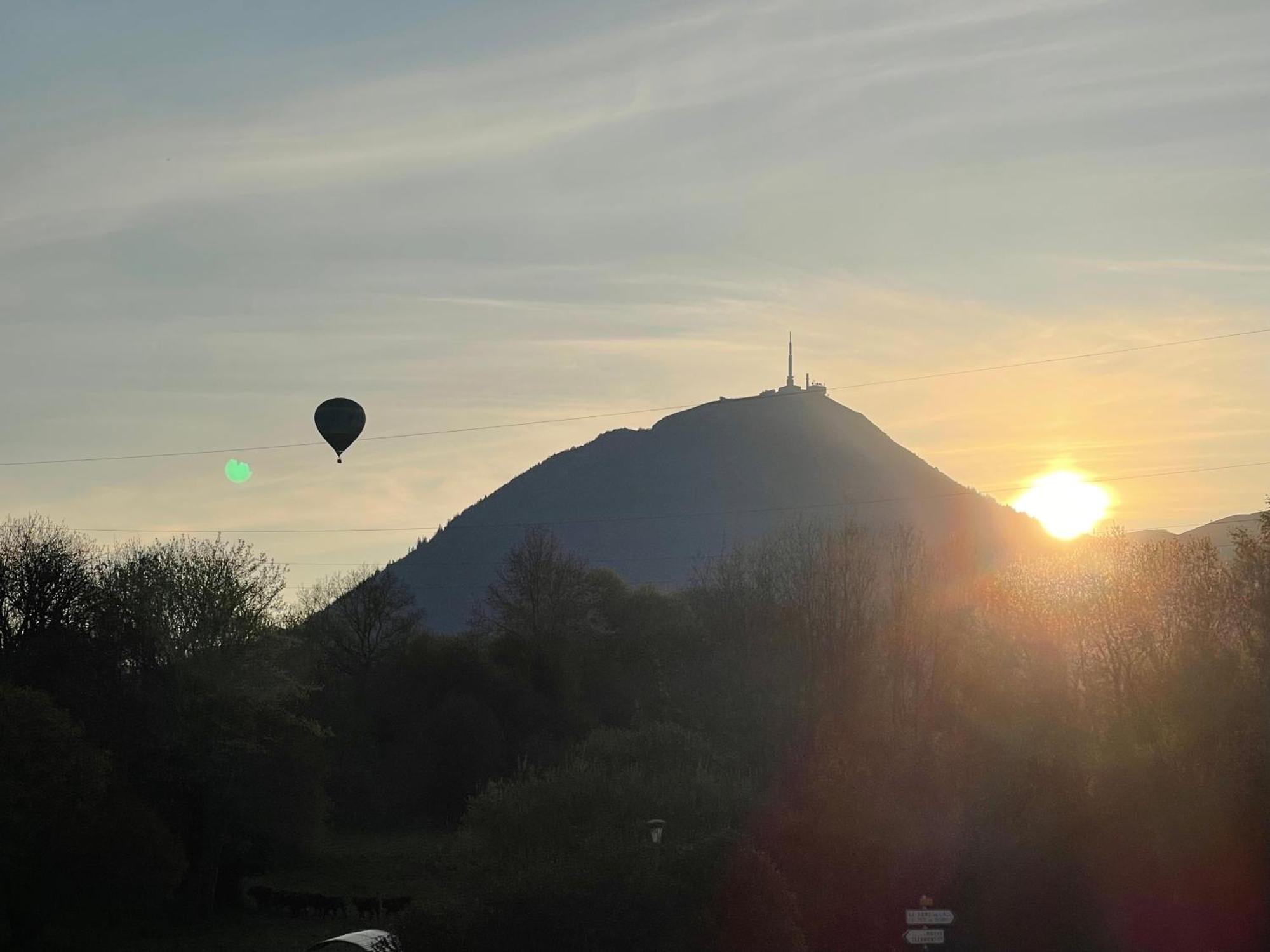 Appart' Cote Puy-De-Dome Orcines Eksteriør bilde